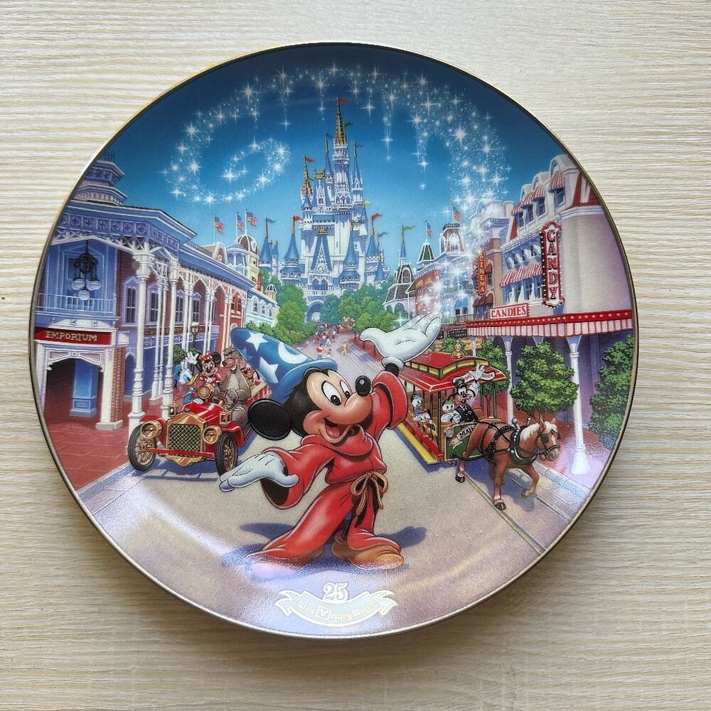 Bradford Exchange Walt Disney World 25th Anniversary Main Street USA Plate